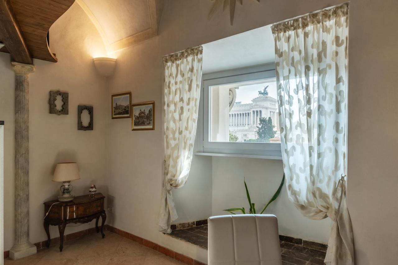 Palazzo Altieri Elegant Apartment روما المظهر الخارجي الصورة