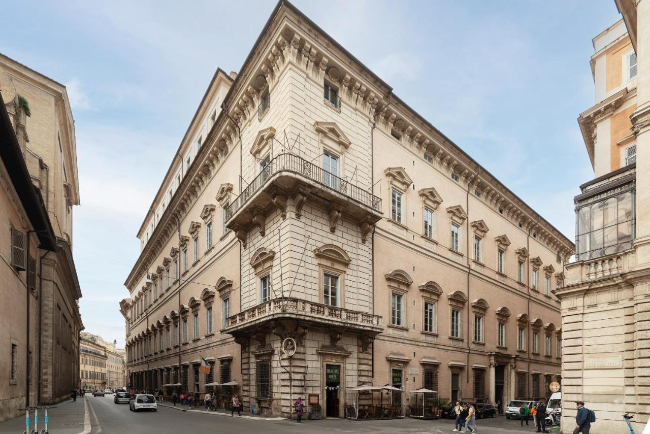 Palazzo Altieri Elegant Apartment روما المظهر الخارجي الصورة