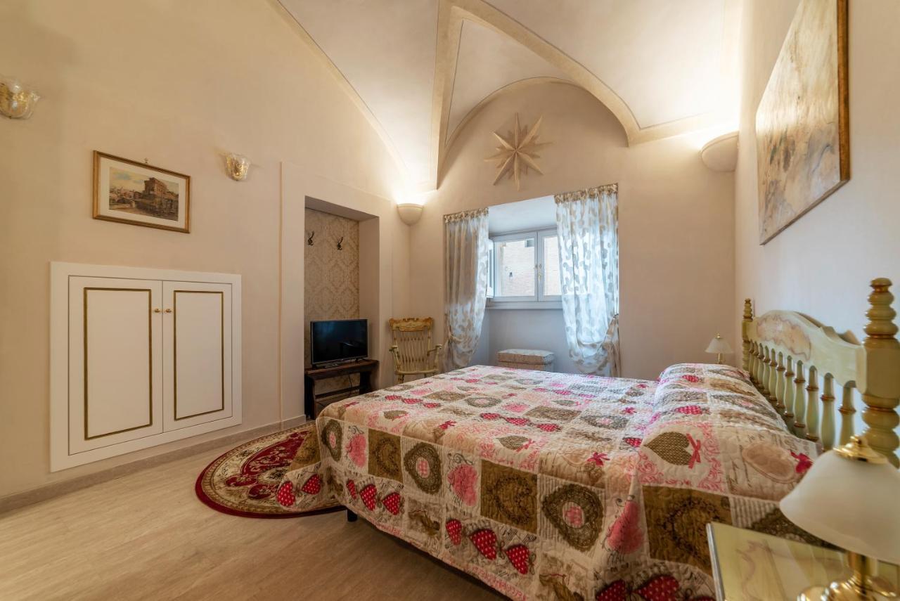 Palazzo Altieri Elegant Apartment روما المظهر الخارجي الصورة