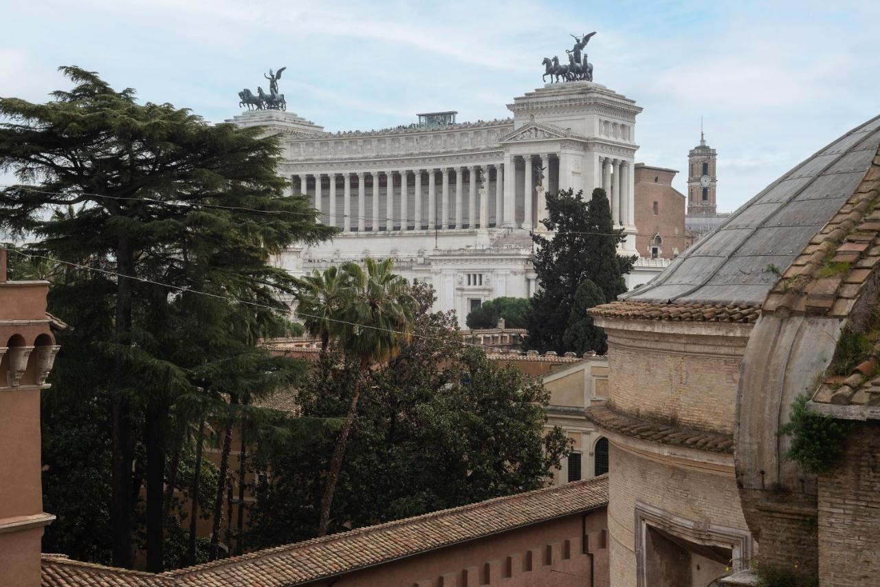 Palazzo Altieri Elegant Apartment روما المظهر الخارجي الصورة