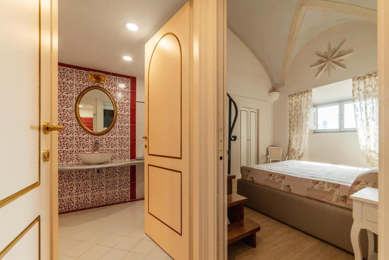 Palazzo Altieri Elegant Apartment روما المظهر الخارجي الصورة